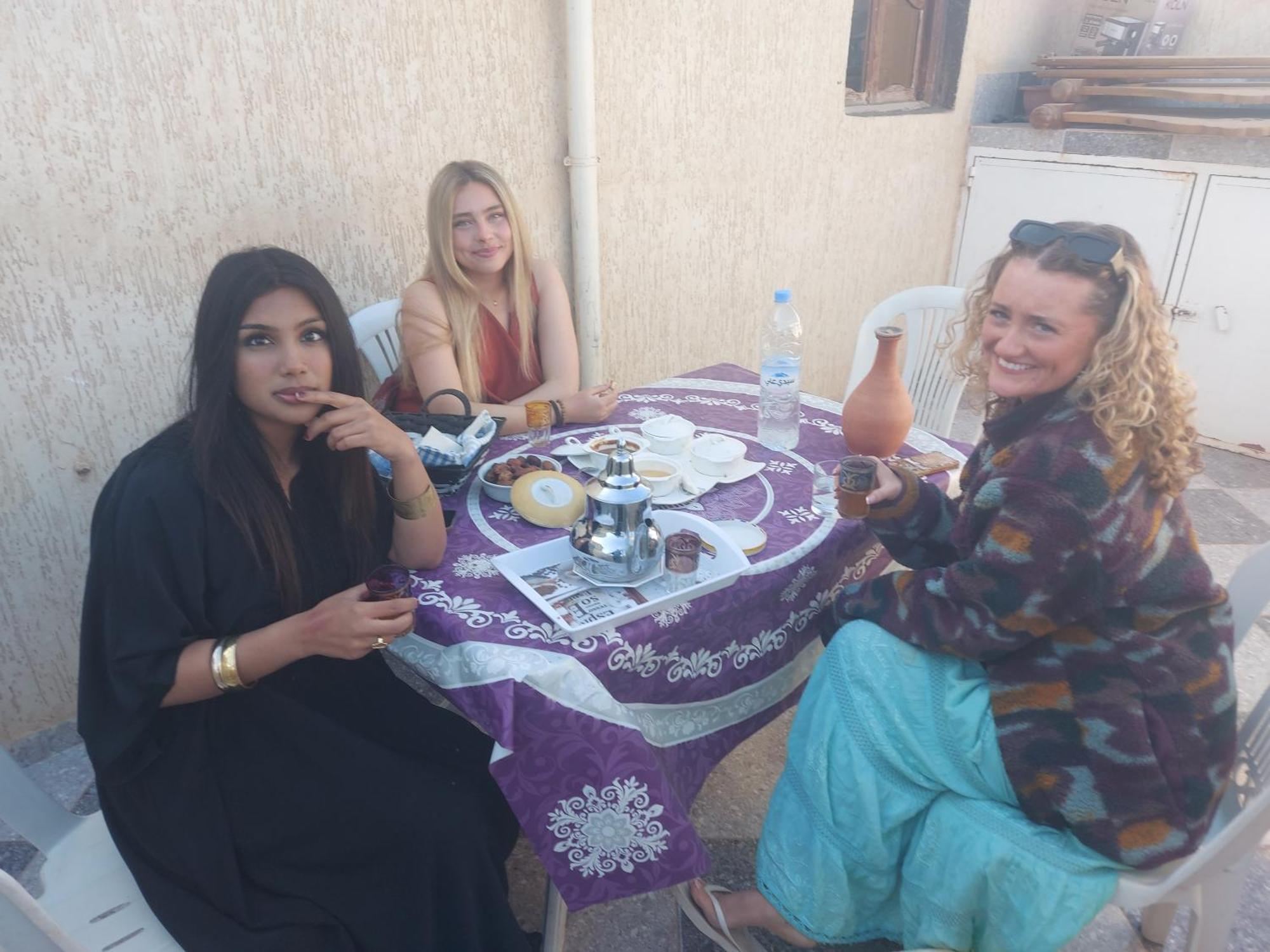Chambre Chez L'Habitant Avec Famille Agadir Exteriör bild